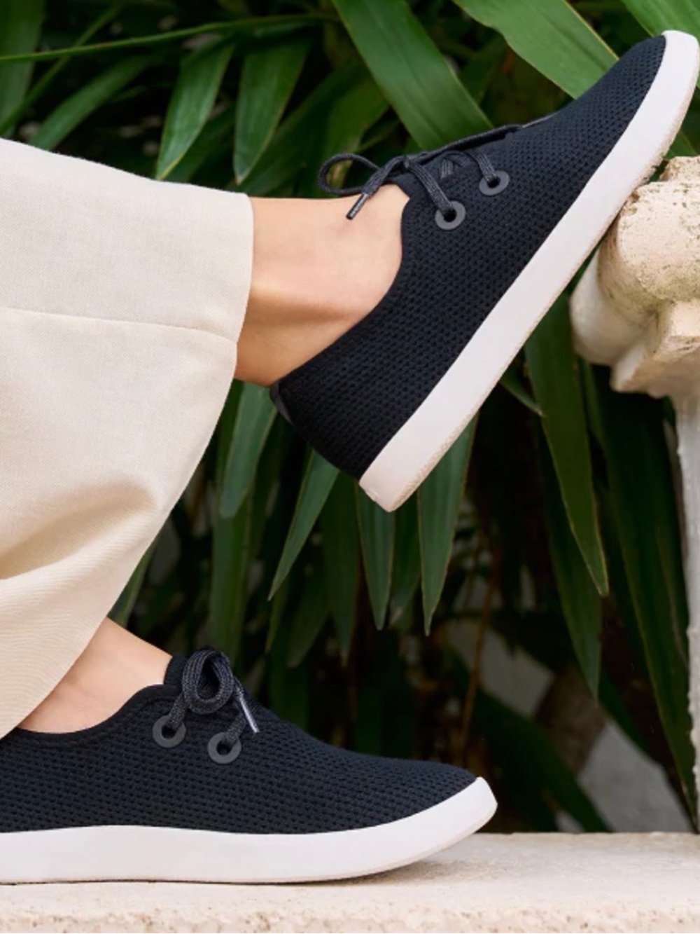 Allbirds Women's Navy and White Tree Skippers